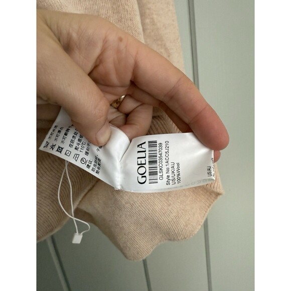 Goelia Sweater US 6 Seamless Soft Woolen Mock Neck 100% Wool Light Beige NWOT - Picture 6 of 8